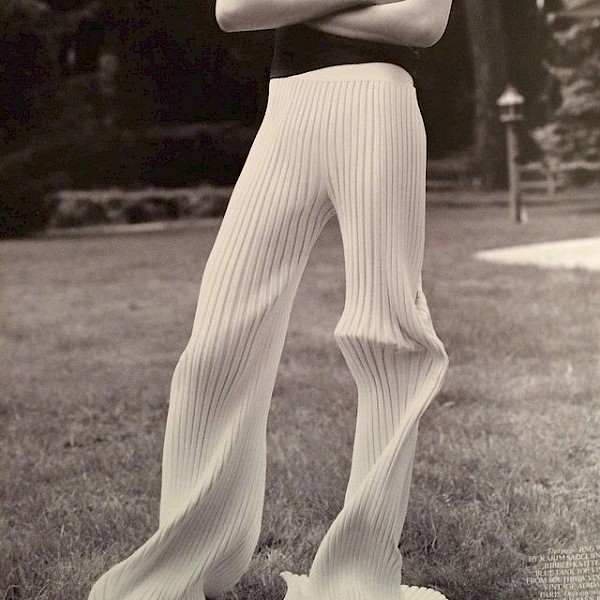 future pants b&w fashion photography timeless inspo textures body timeless kate moss lindbergh newton avedon demarchelier meisel Alaia Chanel