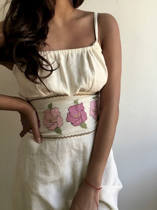 traditional turkish summer dress boho bohemian folklore folk embroidery Tracht off white linen marant romantic dreamy