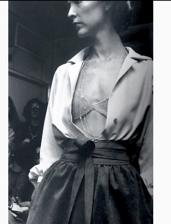 Jewelery vintage b&w fashion photography timeless Vogue inspo textures body timeless moss bruce weber lindbergh newton avedon demarchelier meisel doisneau Alaia Chanel YSL vintage