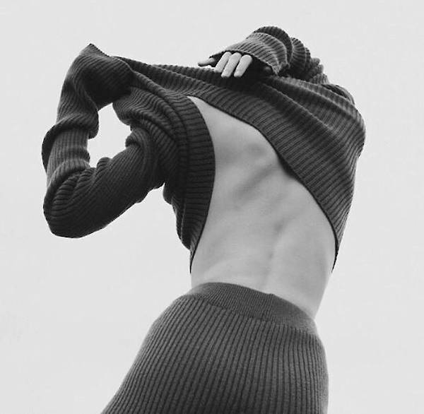 Knit Vogue Kate Moss b&w fashion photography timeless inspo timeless lindbergh newton avedon demarchelier meisel Alaia Chanel