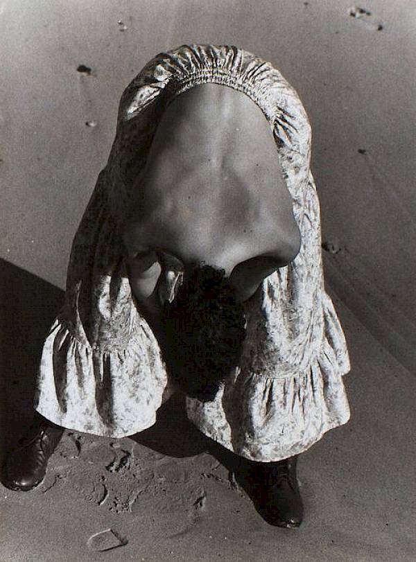 Koto Bolofo Flower Girl photography Sontag study black white Bazaar Vogue Fashion photographer